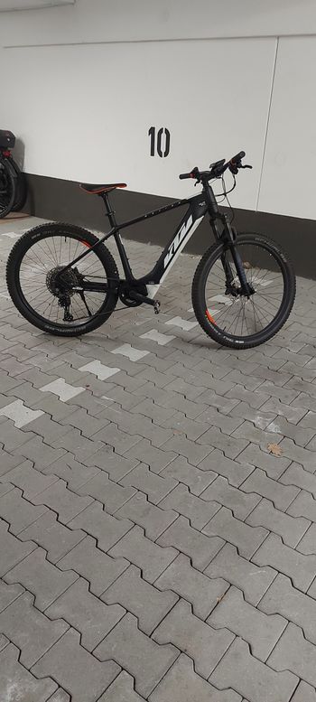 Brugt KTM MACINA TEAM 272 GLORIOUS 2021 2021 Mountainbike — billede 2 af 6