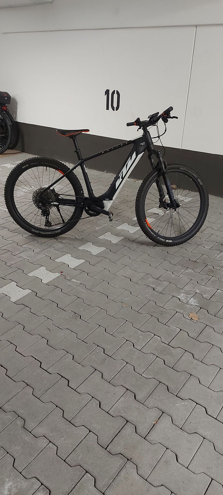 Brugt KTM MACINA TEAM 272 GLORIOUS 2021 2021 Mountainbike — billede 2 af 6
