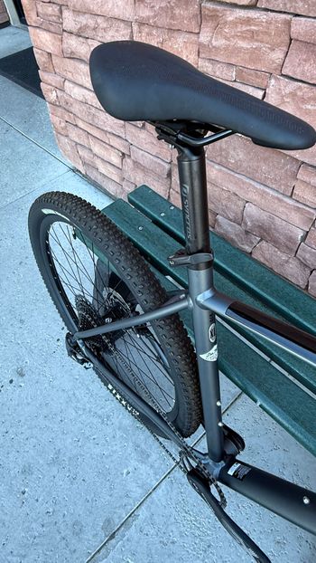 Used Scott Scale 970 2022 2022 Mountainbike, Light Gray, 29 — image 9 of 13