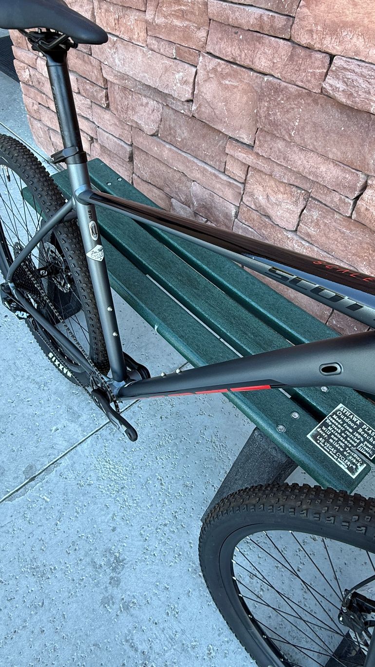 Used Scott Scale 970 2022 2022 Mountainbike, Light Gray, 29 — image 4 of 13