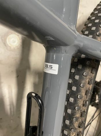 Used Trek X-Caliber 9 2019 2019 Mountainbike, Light Gray, 27.5, 29 — image 5 of 9