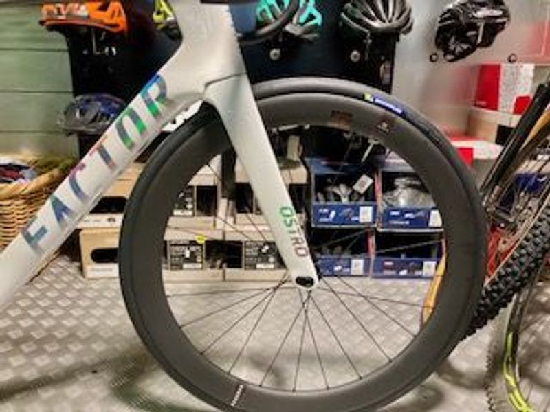 Gebrauchtes Factor Ostro vam 2025 Road & Gravel, Weiß — Bild 6 von 6