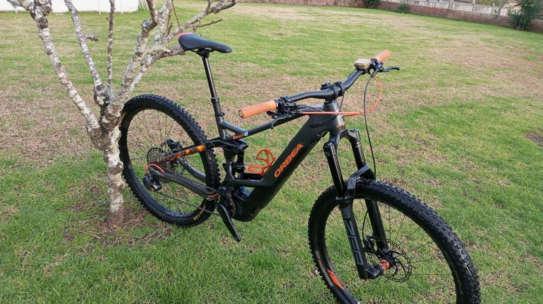 Used Orbea H20 2022 Mountainbike, Black — image 3 of 9