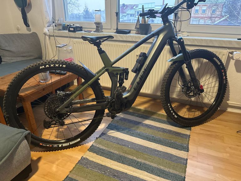 Used CUBE STEREO HYBRID 140 HPC, TM 750 2024 2024 Mountainbike, Green, 27.5, 29 — image 1 of 3