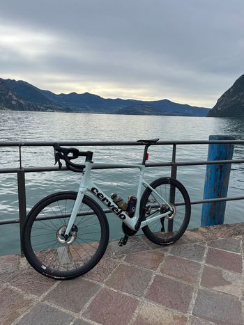 Used Cervélo Caledonia-5 Ultegra Di2 2024 2024 Road & Gravel