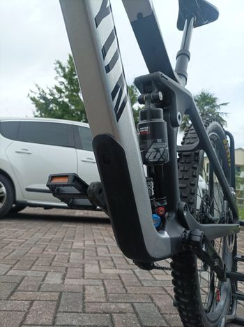 Brugt Canyon Strive CFR Underdog 2022 Mountainbike — billede 7 af 8