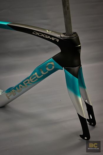 Gebrauchtes Pinarello Dogma F Frameset 2024 Road & Gravel, Grün — Bild 10 von 13