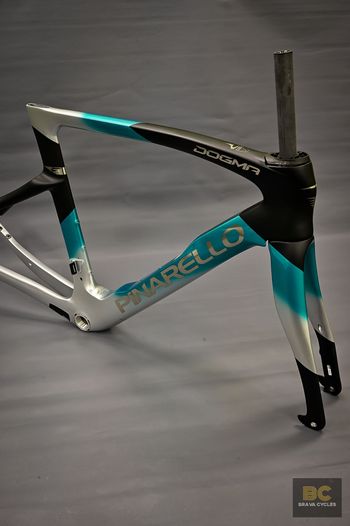 Gebrauchtes Pinarello Dogma F Frameset 2024 Road & Gravel, Grün — Bild 12 von 13