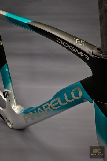 Gebrauchtes Pinarello Dogma F Frameset 2024 Road & Gravel, Grün — Bild 8 von 13