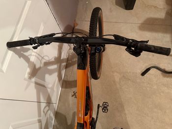 Used Trek Slash 9.8 GX 2022 Mountainbike, Orange — image 10 of 10