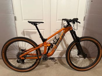 Used Trek Slash 9.8 GX 2022 MTB