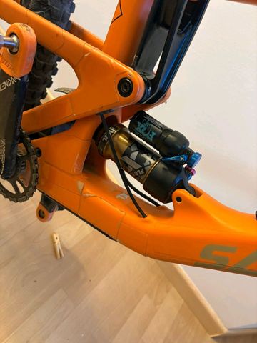 Tweedehands Santa Cruz Hightower XT / Carbon C / 29 2023 Mountainbike — afbeelding 5 van 7