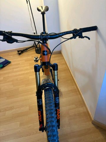 Tweedehands Santa Cruz Hightower XT / Carbon C / 29 2023 Mountainbike — afbeelding 6 van 7