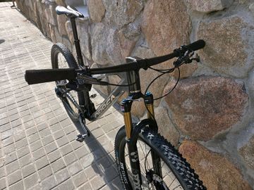 Used Orbea OIZ M-TEAM 2023 Mountainbike, Black — image 3 of 21