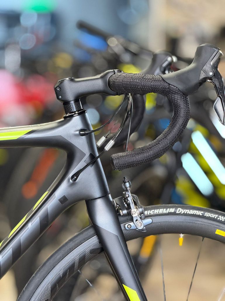 Used Scott Addict 10 2017 Road & Gravel, Schwarz — image 4 of 8