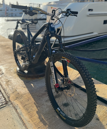 Used GT Force Carbon Pro LE 2024 Mountainbike, Blue — image 7 of 8