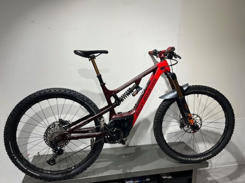 Używany Rocky Mountain Instinct Powerplay Carbon 70 (Shimano) 2020 2020 MTB