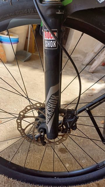 Käytetty Giant Talon 27.5 1 2016 2016 Mountainbike — kuva 2 / 4