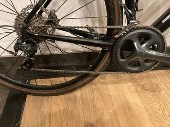 Trek Domane AL 4 Disc 2022 2022 Road & Gravel usato, Nero — immagine 2 di 3