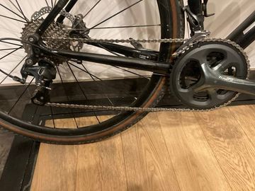 Tweedehands Trek Domane AL 4 Disc 2022 2022 Road & Gravel — afbeelding 2 van 3