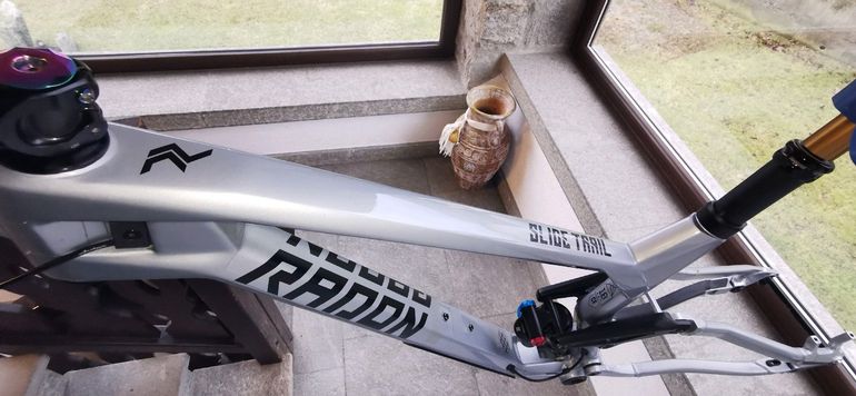 Used Radon SLIDE TRAIL 10.0 HD Frameset 2021 Mountainbike, Light Gray — image 2 of 24