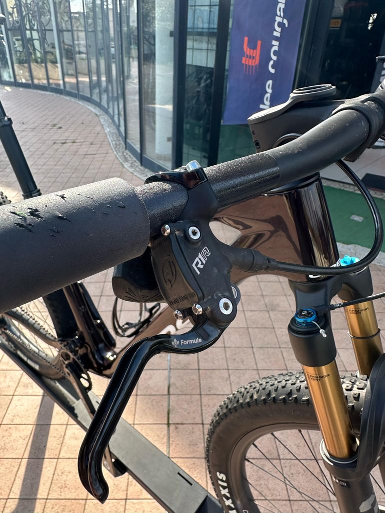 Used Orbea OIZ M-PRO 2024 Mountainbike, Black — image 5 of 8