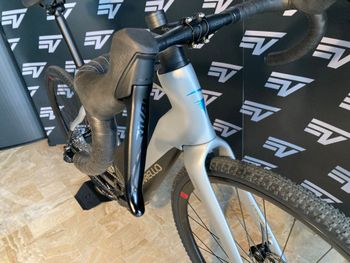 Used Pinarello NYTRO E5 GRAVEL - SRAM RIVAL AXS 2024 2024 Road & Gravel, Light Gray — image 5 of 8