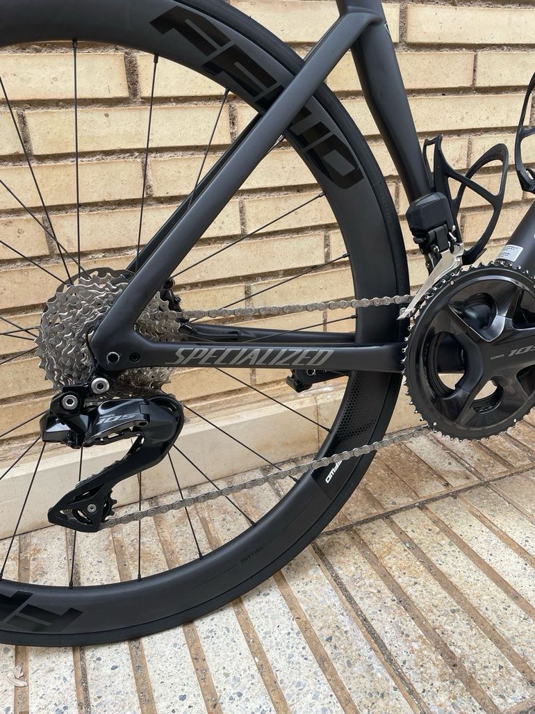 Used Specialized Tarmac SL7 Comp - Shimano 105 Di2 2025 2025 Road & Gravel, Negro — image 5 of 11