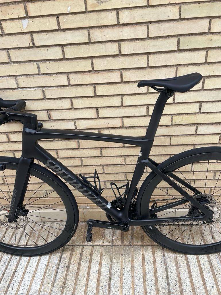 Used Specialized Tarmac SL7 Comp - Shimano 105 Di2 2025 2025 Road & Gravel, Negro — image 9 of 11
