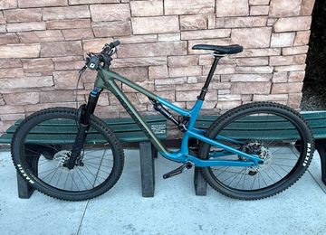 Used Rocky Mountain Instinct C50 Shimano 2023 2023 Mountainbike, Green, 27.5, 29 — image 2 of 17