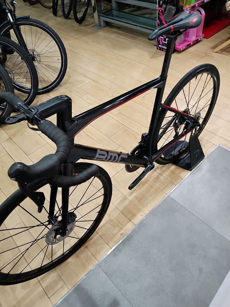 Used BMC Roadmachine 01 THREE 2018 2018 Road & Gravel, Black — image 8 of 8