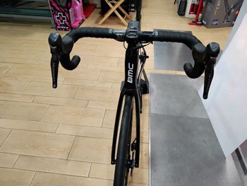 Used BMC Roadmachine 01 THREE 2018 2018 Road & Gravel, Black — image 6 of 8