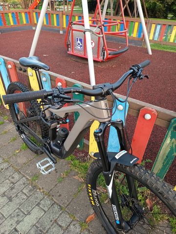 Used Focus JAM² SL 8.7 2023 Mountainbike, Light Gray — image 4 of 7