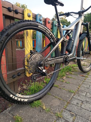 Used Focus JAM² SL 8.7 2023 Mountainbike, Light Gray — image 2 of 7