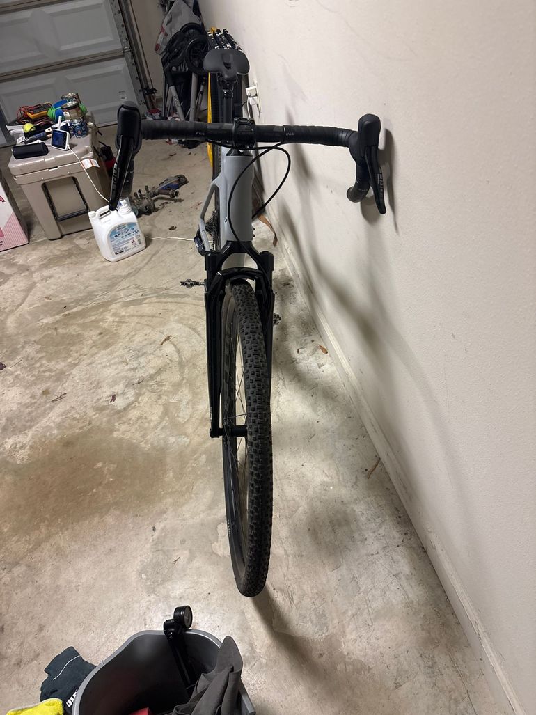 Used YT Industries Szepter CORE 4 700c 2024 2024 Road & Gravel, Light Gray — image 2 of 3
