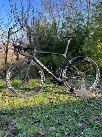 Used Giant TCR Advanced SL Disc 0 Dura-Ace 2022 Road & Gravel — image 3 of 7