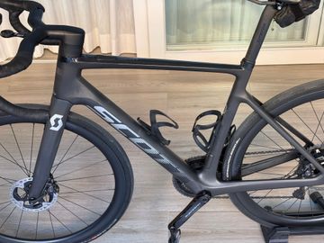 Używany Scott Erice RC ultímate 2022 Road & Gravel — zdjęcie 1 z 8
