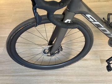 Używany Scott Erice RC ultímate 2022 Road & Gravel — zdjęcie 7 z 8