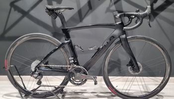 Used Pinarello Dogma F 2023 Road & Gravel