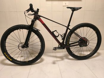 Używany Mondraker PODIUM CARBON 2023 2023 Mountainbike — zdjęcie 2 z 8