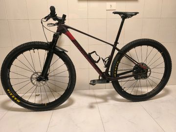 Mondraker PODIUM CARBON 2023 2023 Mountainbike d'occasion — image 2 sur 8