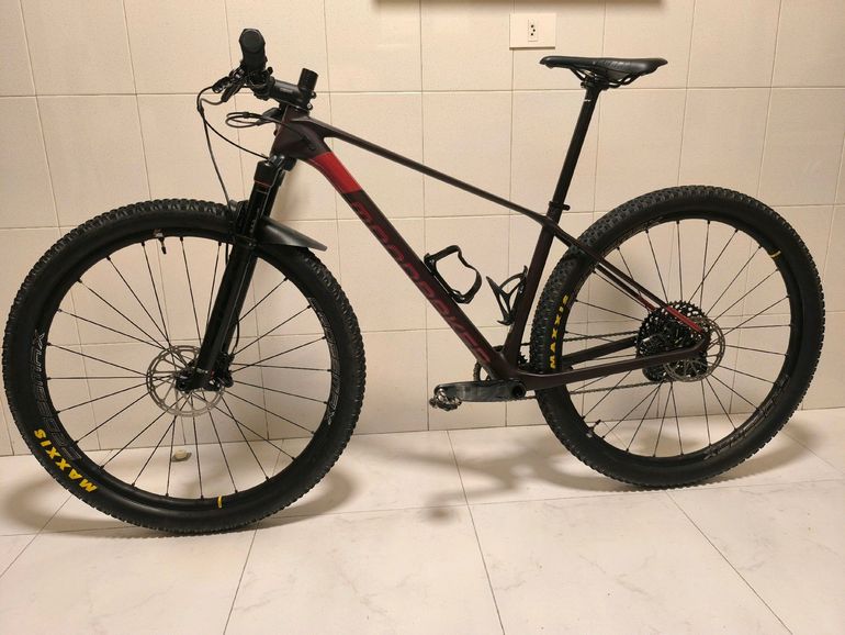 Używany Mondraker PODIUM CARBON 2023 2023 Mountainbike — zdjęcie 2 z 8