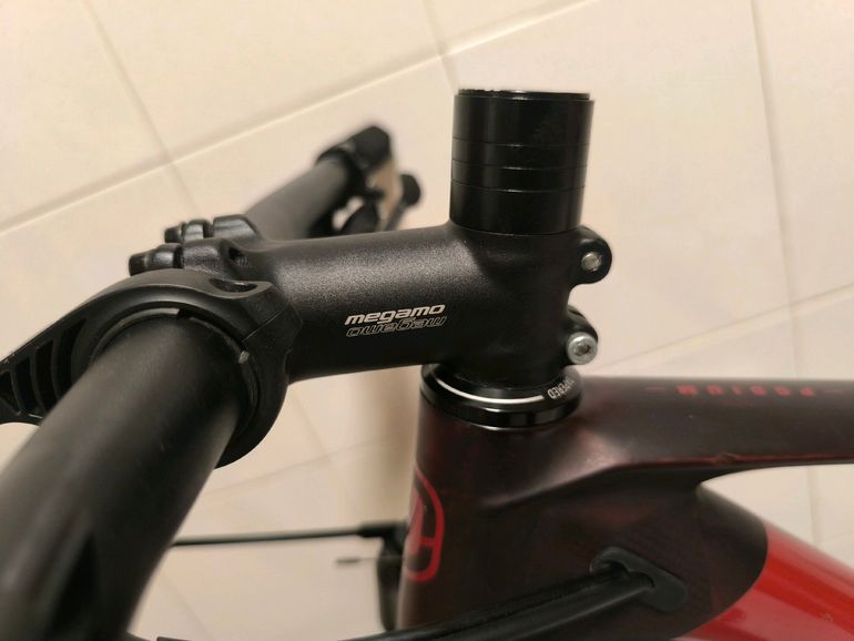 Używany Mondraker PODIUM CARBON 2023 2023 Mountainbike — zdjęcie 4 z 8