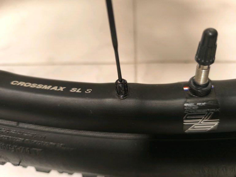 Używany Mondraker PODIUM CARBON 2023 2023 Mountainbike — zdjęcie 3 z 8