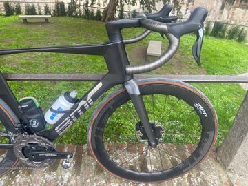 BMC Teammachine R 01 ONE 2025 Road & Gravel de segunda mano, Negro — imagen 4 de 5