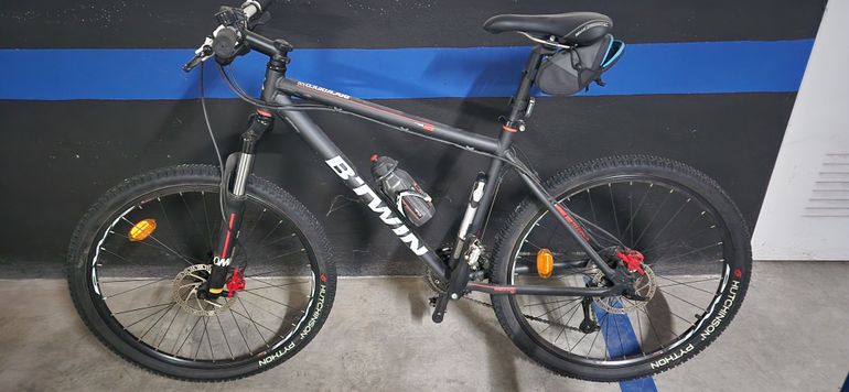 Used B’TWIN Rockrider 520 2018 Mountainbike, Black — image 3 of 3