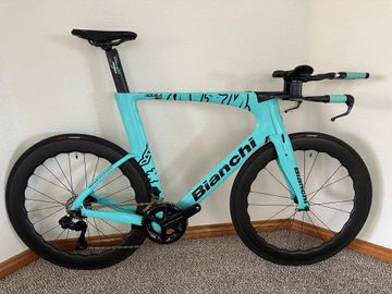Used Bianchi Aquila 2023 Road & Gravel