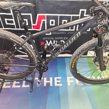 Used Specialized Carbon 2021 Mountainbike, Light Gray — image 1 of 5