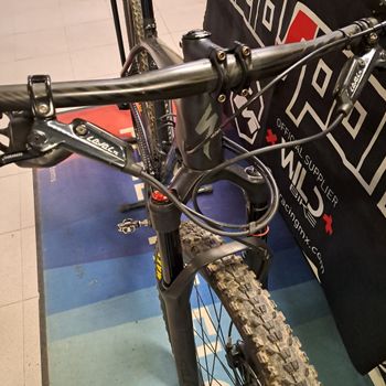 Used Specialized Carbon 2021 Mountainbike, Light Gray — image 2 of 5