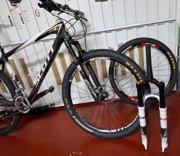 Used SCOTT SCALE RC 2015 Mountainbike, Black — image 6 of 9